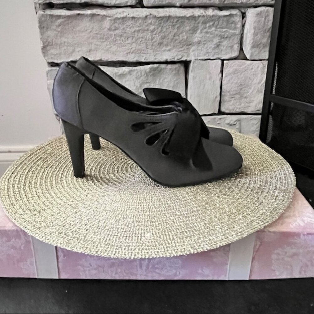 Vintage Style Mary Jane Pump Ann Marino Shoe